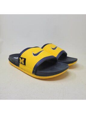 Nike College Offcourt (Michigan) Slides Men’s 8 2026 NCAA Champions FN4297-700